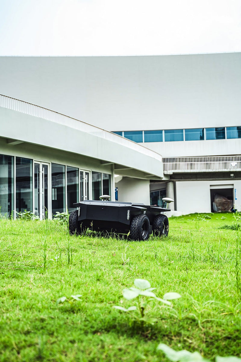 Commercial Autonomous Solar Lawn Mower - Lawnrangertech